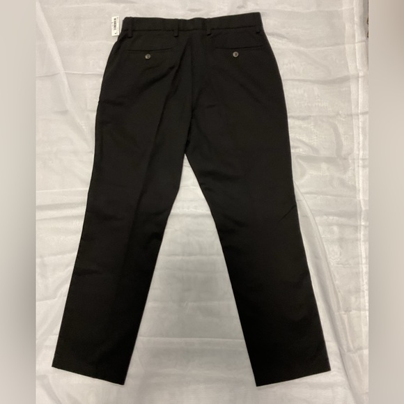 NWT Amazon Essentials Men's Straight-Fit 32 x 30 Black Flat-Front Chino Pants - Picture 11 of 12
